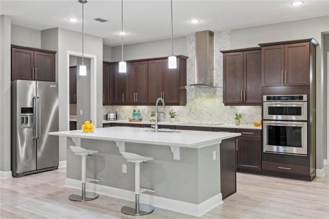 Casa en venta en Orlando, Florida, 7 dormitorios, 480.21 m2 № 1899670 - foto 16