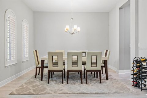 Casa en venta en Orlando, Florida, 7 dormitorios, 480.21 m2 № 1899670 - foto 6