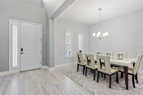 Casa en venta en Orlando, Florida, 7 dormitorios, 480.21 m2 № 1899670 - foto 5
