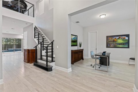 Casa en venta en Orlando, Florida, 7 dormitorios, 480.21 m2 № 1899670 - foto 7