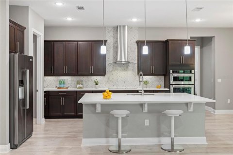 Casa en venta en Orlando, Florida, 7 dormitorios, 480.21 m2 № 1899670 - foto 11