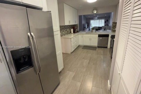 Casa en alquiler en Sunrise, Florida, 3 dormitorios, 153.29 m2 № 2006598 - foto 13