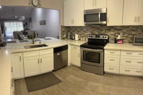 Casa en alquiler en Sunrise, Florida, 3 dormitorios, 153.29 m2 № 2006598 - foto 8