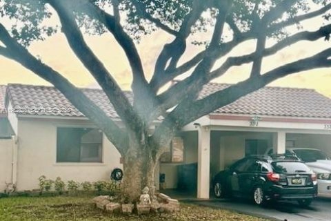 Casa en alquiler en Sunrise, Florida, 3 dormitorios, 153.29 m2 № 2006598 - foto 11