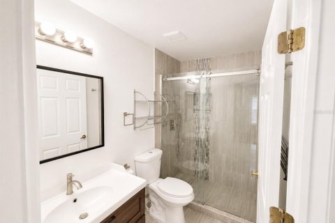 House in Orlando, Florida 4 bedrooms, 164.62 sq.m. № 2272950 - photo 18