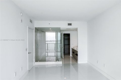 Condominio en alquiler en Miami, Florida, 2 dormitorios, 101.73 m2 № 1937281 - foto 6