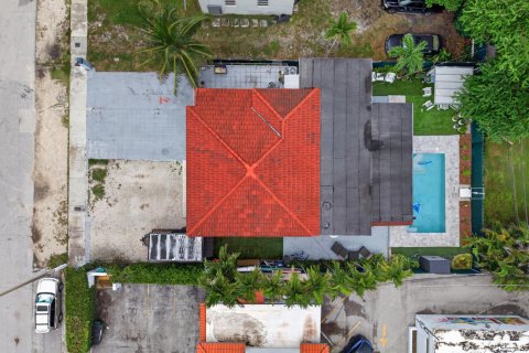 Immobilier commercial à vendre à Miami, Floride № 2399751 - photo 8