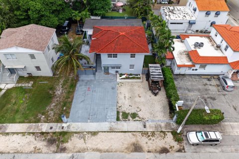 Immobilier commercial à vendre à Miami, Floride № 2399751 - photo 7