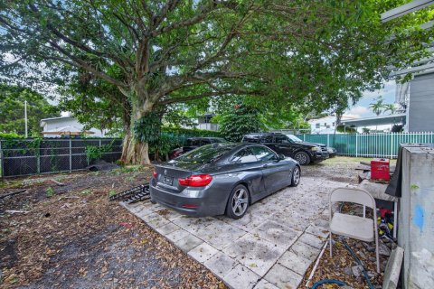 Immobilier commercial à vendre à Miami, Floride № 2399751 - photo 23