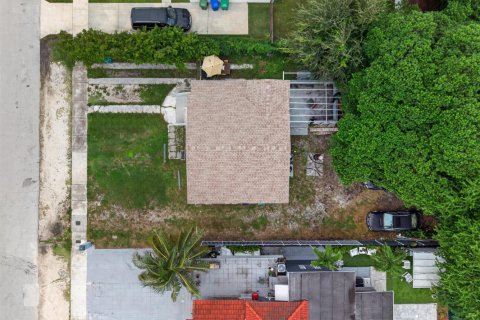 Immobilier commercial à vendre à Miami, Floride № 2399751 - photo 4