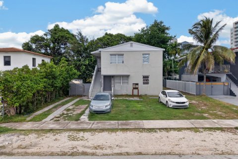 Immobilier commercial à vendre à Miami, Floride № 2399751 - photo 2