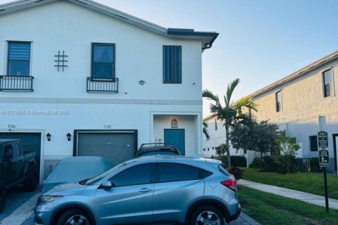 Townhouse in Florida City, Florida 3 bedrooms, 138.24 sq.m. № 1692553 - photo 20