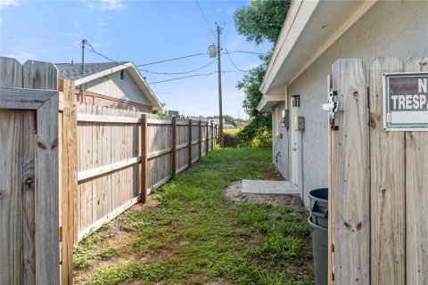 Villa ou maison à vendre à Sarasota, Floride: 4 chambres, 131.55 m2 № 2337290 - photo 27