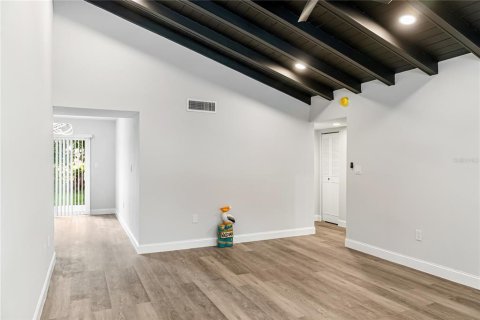 Villa ou maison à vendre à Sarasota, Floride: 4 chambres, 131.55 m2 № 2337290 - photo 6