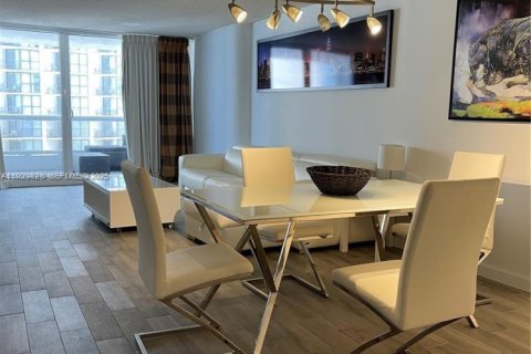 Condo in Miami, Florida, 1 bedroom  № 2035488
