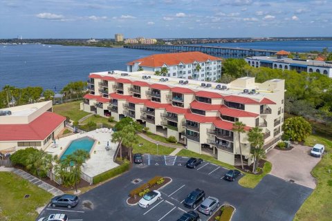 Condominio en venta en Bradenton, Florida, 2 dormitorios, 118.17 m2 № 2142437 - foto 3