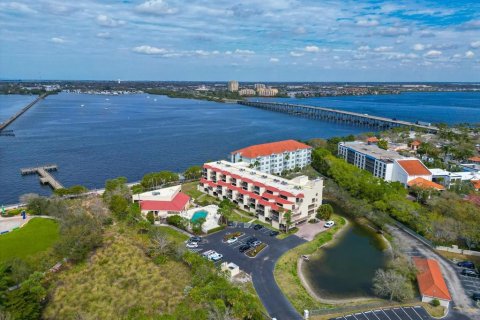 Condominio en Bradenton, Florida, 2 dormitorios  № 2142437