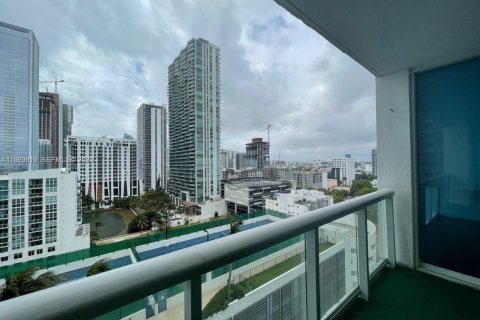 Condo à Miami, Floride, 2 chambres № 2030184