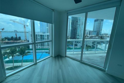 Copropriété à louer à Miami, Floride: 2 chambres, 93.55 m2 № 2030184 - photo 4
