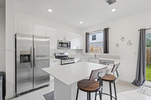 Купить таунхаус в Хомстед, Флорида 3 спальни, 120.77м2, № 2412911 - фото 7