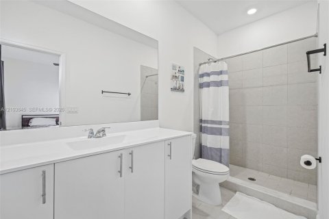 Купить таунхаус в Хомстед, Флорида 3 спальни, 120.77м2, № 2412911 - фото 17