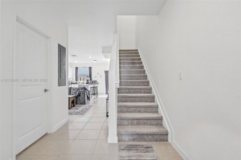 Купить таунхаус в Хомстед, Флорида 3 спальни, 120.77м2, № 2412911 - фото 14
