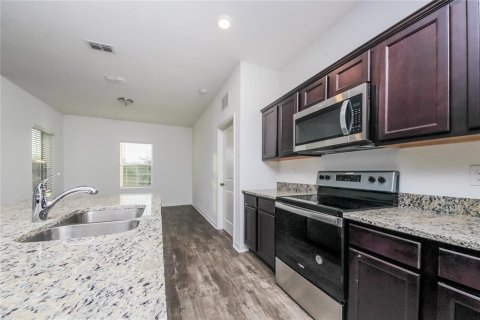 Casa en alquiler en Haines City, Florida, 3 dormitorios, 157.56 m2 № 1866223 - foto 8