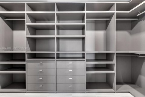 Condominio en alquiler en Miami, Florida, 3 dormitorios, 160.81 m2 № 2269115 - foto 20