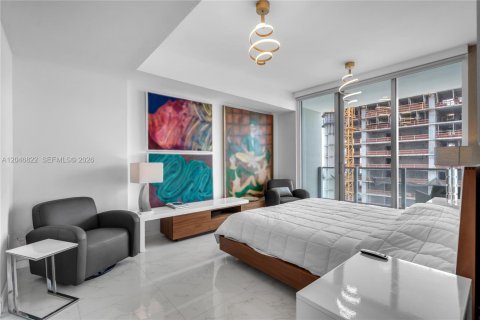 Condominio en alquiler en Miami, Florida, 3 dormitorios, 160.81 m2 № 2269115 - foto 13