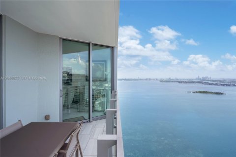 Condominio en Miami, Florida, 3 dormitorios  № 2269115