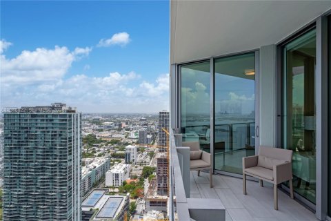 Condominio en alquiler en Miami, Florida, 3 dormitorios, 160.81 m2 № 2269115 - foto 27