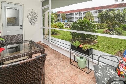 Condominio en venta en Hallandale Beach, Florida, 2 dormitorios, 111.48 m2 № 1861175 - foto 6