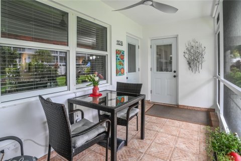 Condominio en venta en Hallandale Beach, Florida, 2 dormitorios, 111.48 m2 № 1861175 - foto 5