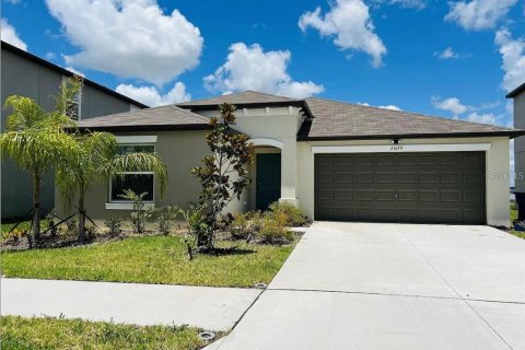 Villa ou maison à Wesley Chapel, Floride 4 chambres, 180.14 m2 № 2416311