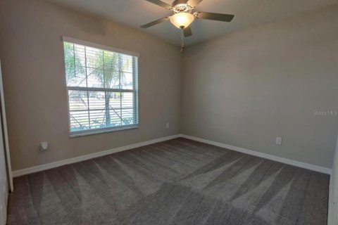 Villa ou maison à louer à Wesley Chapel, Floride: 4 chambres, 180.14 m2 № 2416311 - photo 7