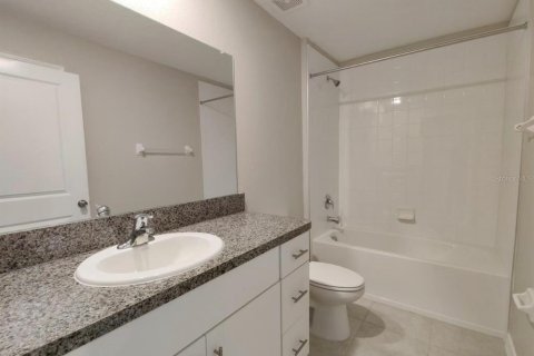 Villa ou maison à louer à Wesley Chapel, Floride: 4 chambres, 180.14 m2 № 2416311 - photo 6