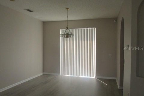 Casa en alquiler en Kissimmee, Florida, 4 dormitorios, 160.81 m2 № 1755322 - foto 3