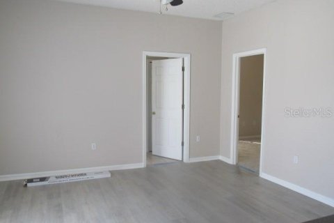 Casa en alquiler en Kissimmee, Florida, 4 dormitorios, 160.81 m2 № 1755322 - foto 5