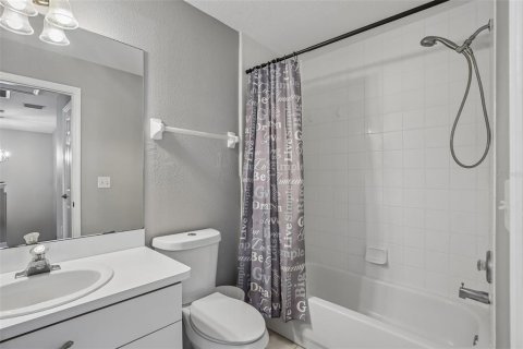 Adosado en venta en Zephyrhills, Florida, 3 dormitorios, 166.95 m2 № 2200526 - foto 25