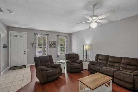 Adosado en venta en Zephyrhills, Florida, 3 dormitorios, 166.95 m2 № 2200526 - foto 12