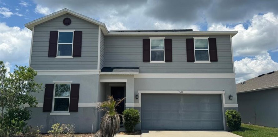 House in Winter Haven, Florida 4 bedrooms, 280.19 sq.m. № 2215466
