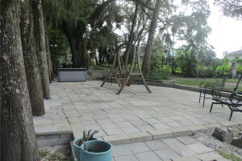 Villa ou maison à vendre à Kissimmee, Floride: 4 chambres, 192.87 m2 № 2415536 - photo 16