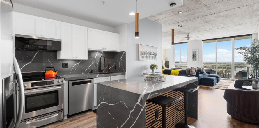 Condo in West Palm Beach, Florida, 1 bedroom  № 2081445