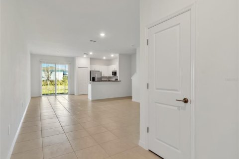 Touwnhouse à louer à Palmetto, Floride: 3 chambres, 154.78 m2 № 2101633 - photo 3