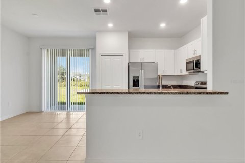 Touwnhouse à louer à Palmetto, Floride: 3 chambres, 154.78 m2 № 2101633 - photo 9