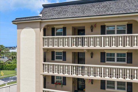 Copropriété à vendre à Belleair Bluffs, Floride: 2 chambres, 130.06 m2 № 2399458 - photo 23