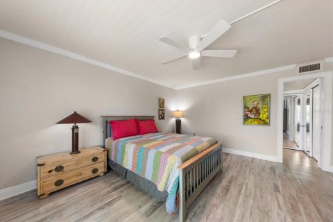 Copropriété à vendre à Belleair Bluffs, Floride: 2 chambres, 130.06 m2 № 2399458 - photo 16