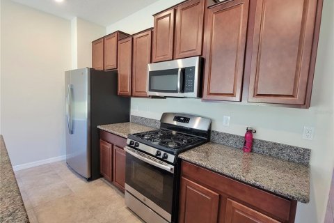 Touwnhouse à louer à Land O' Lakes, Floride: 3 chambres, 148.74 m2 № 1808502 - photo 15