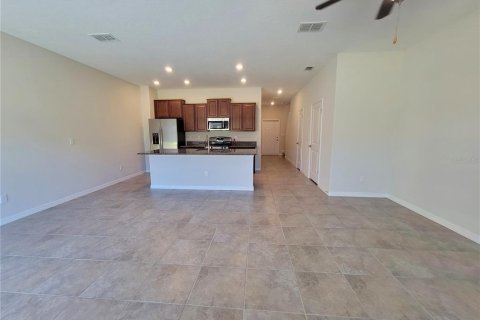 Touwnhouse à louer à Land O' Lakes, Floride: 3 chambres, 148.74 m2 № 1808502 - photo 5