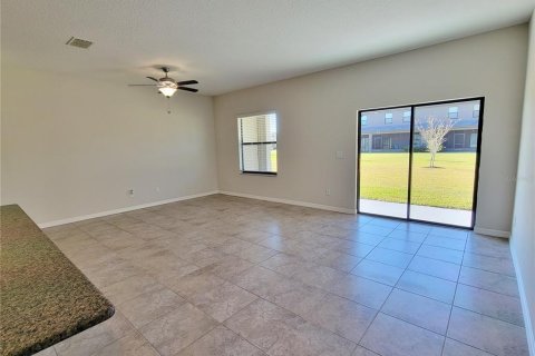Touwnhouse à louer à Land O' Lakes, Floride: 3 chambres, 148.74 m2 № 1808502 - photo 10